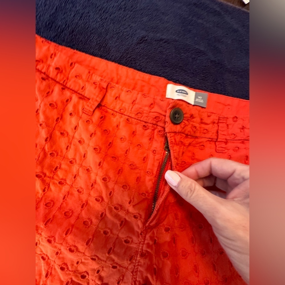 Old Navy Women's Orange Shorts - Picture 5 of 10